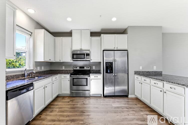 Osseo Townhome: 9663 Merrimac Ln N