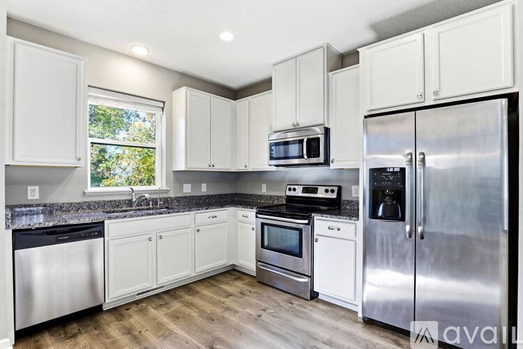 Osseo Townhome: 9663 Merrimac Ln N