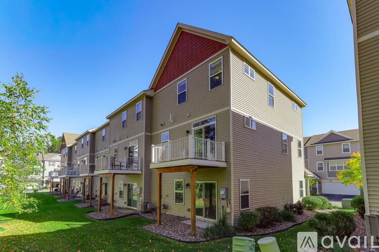 Osseo Townhome: 9663 Merrimac Ln N