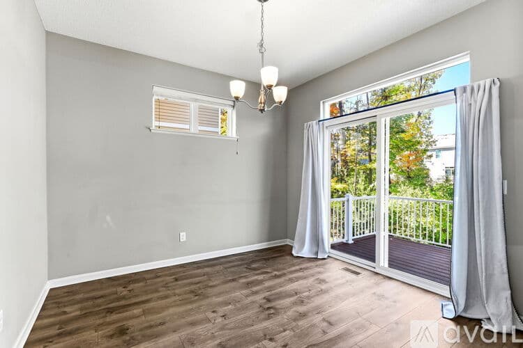 Osseo Townhome: 9663 Merrimac Ln N
