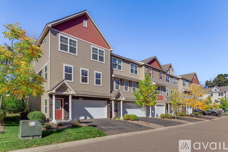 Osseo Townhome: 9663 Merrimac Ln N