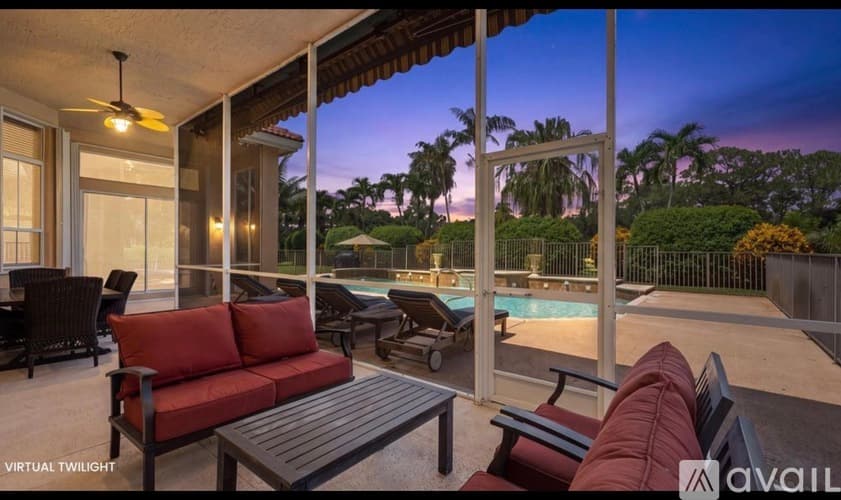 Wellington House: 893 Forest Glen Lane