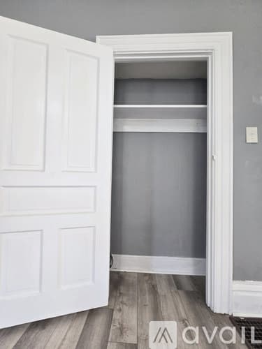 Charleroi Apartment: 206 Lookout Avenue