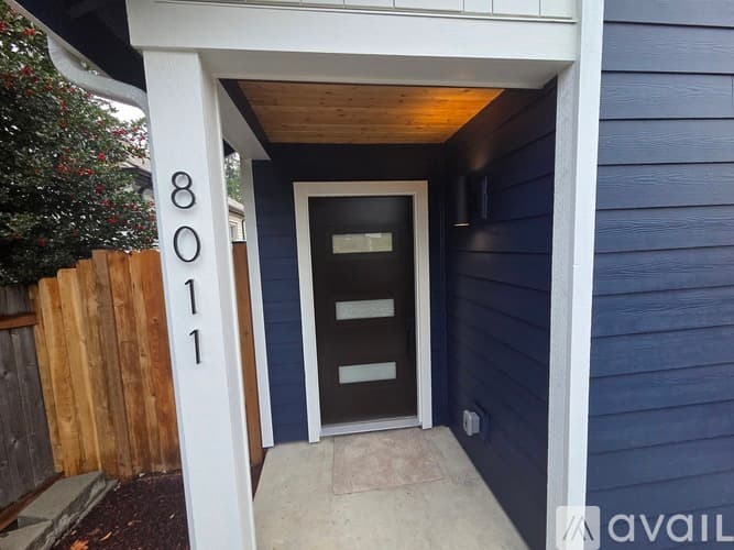 Everett House: 8011 Beverly Boulevard