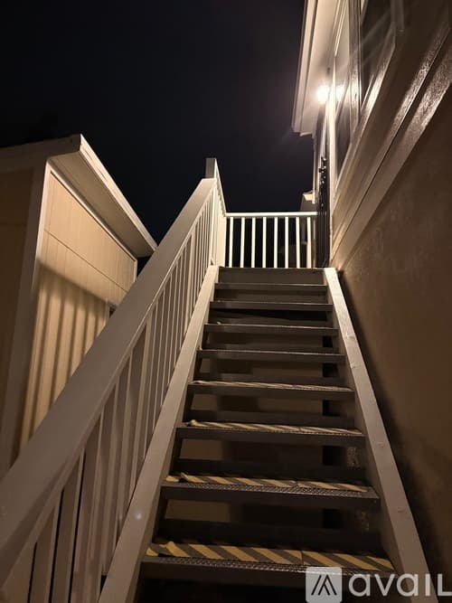 Brentwood Apartment: 391 Torrington Drive