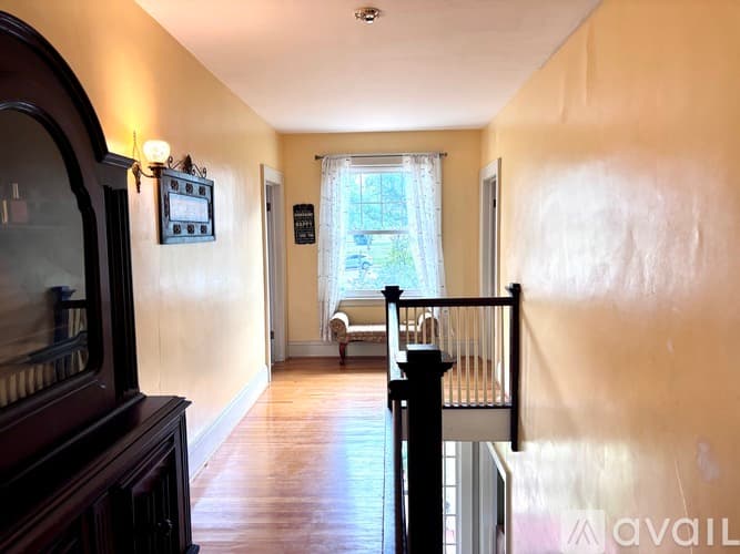 Utica House: 649 Parkway East
