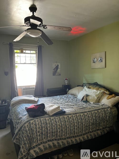 Utica House: 649 Parkway East