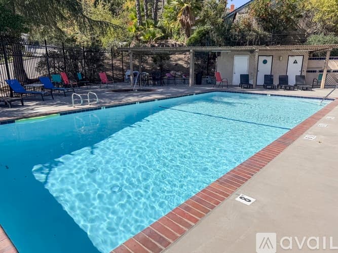 Agoura Hills Townhome: 4109 Yankee Dr
