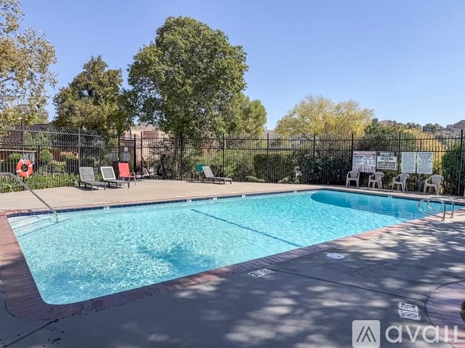 Agoura Hills Townhome: 4109 Yankee Dr