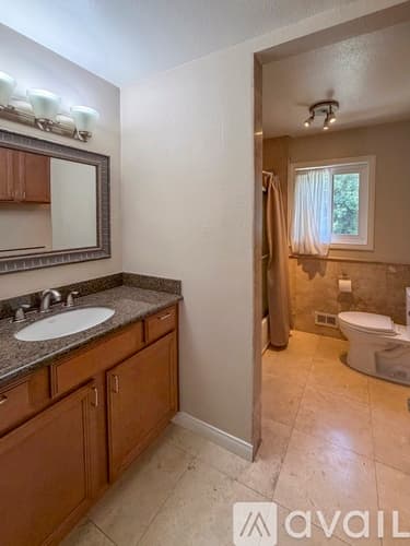 Agoura Hills Townhome: 4109 Yankee Dr