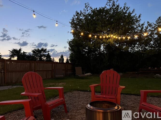 Burien House: South 137th Street