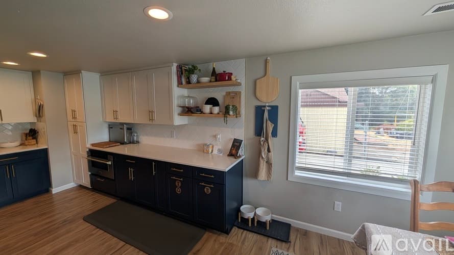 Burien House: South 137th Street
