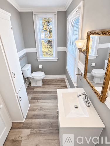 Charleroi Apartment: 206 Lookout Avenue