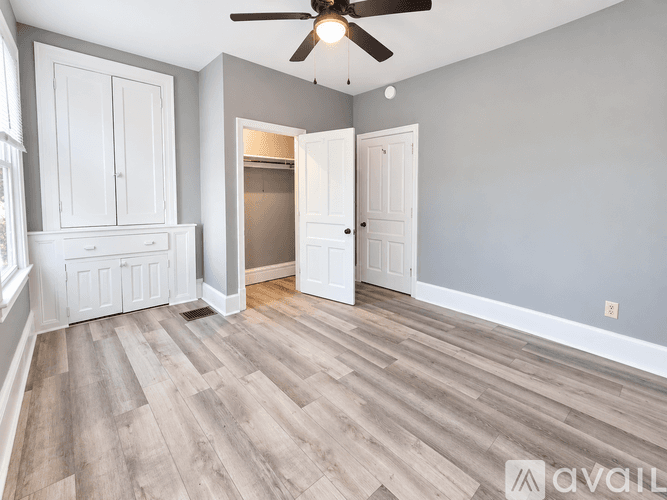Charleroi Apartment: 206 Lookout Avenue