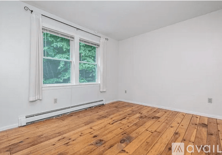 Hubbardston Townhome: 9 Pine Tree Ln