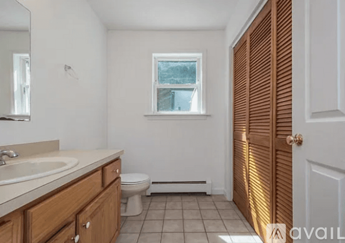 Hubbardston Townhome: 9 Pine Tree Ln