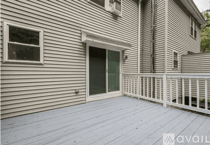 Hubbardston Townhome: 9 Pine Tree Ln