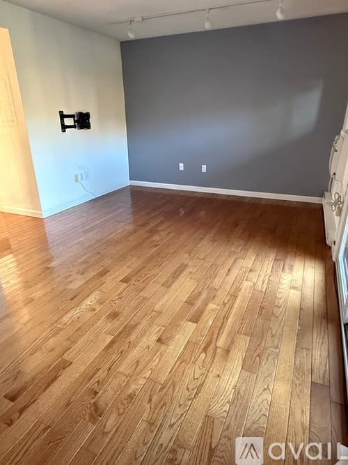 East Haven Condo: Coe Avenue