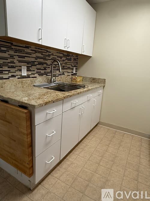 East Haven Condo: Coe Avenue