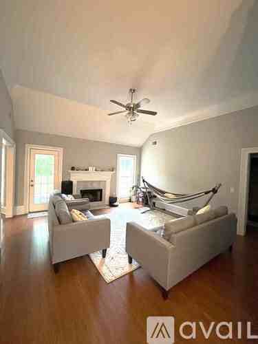 Athens House: 420 Wood Lane