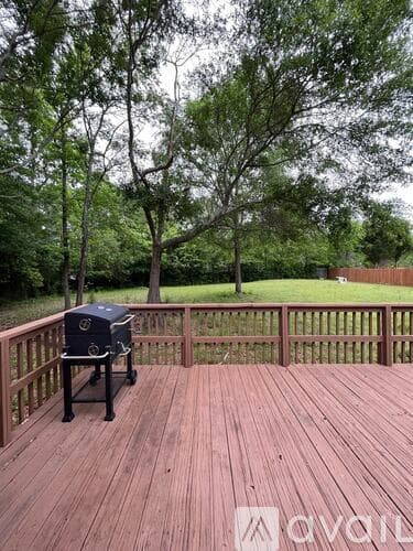 Athens House: 420 Wood Lane