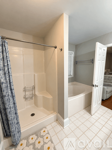 Athens House: 420 Wood Lane