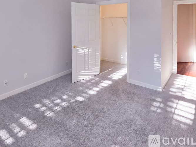 Creve Coeur Condo: 13115 Mill Crossing Ct