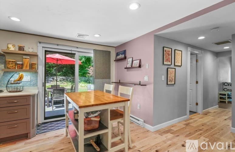 Tyngsborough House: 4 Ratner Road