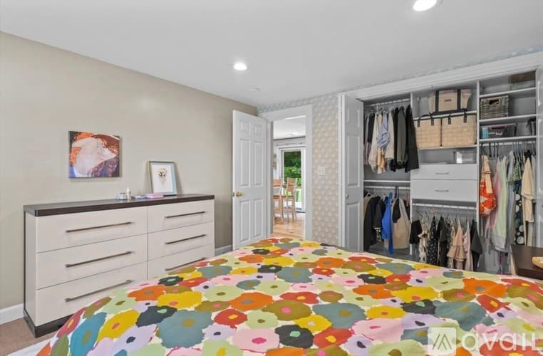 Tyngsborough House: 4 Ratner Road