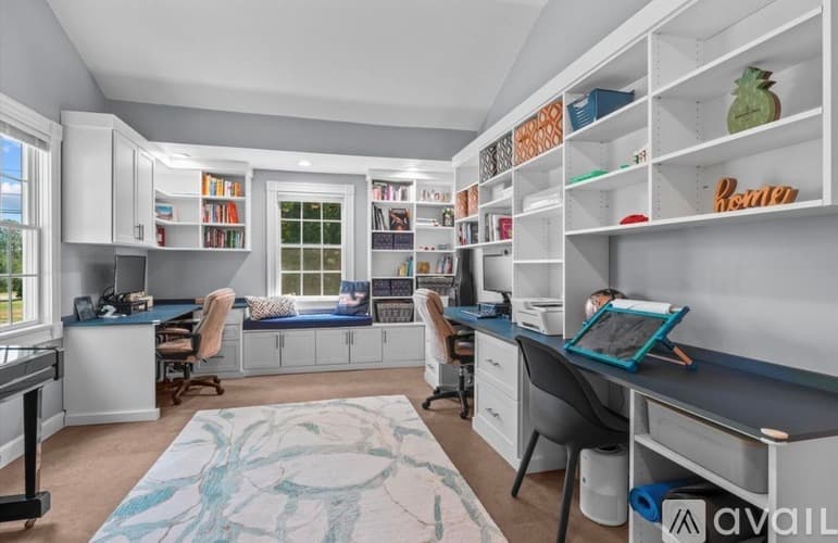 Tyngsborough House: 4 Ratner Road