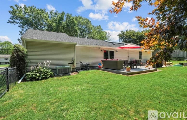Tyngsborough House: 4 Ratner Road