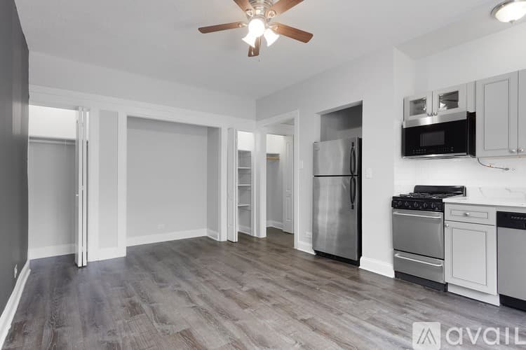Chicago Apartment: 4555 Malden St