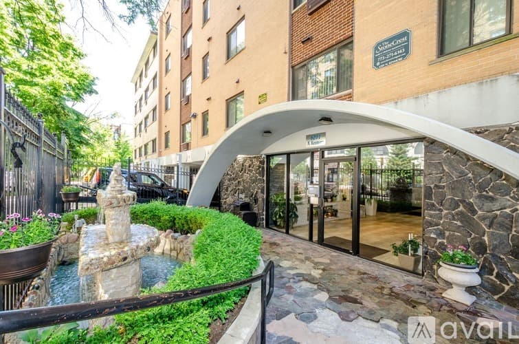Chicago Apartment: 6201 N Kenmore Ave