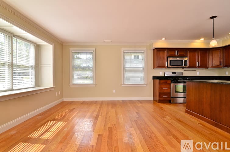 Hingham Townhome: 49 Fottler Rd