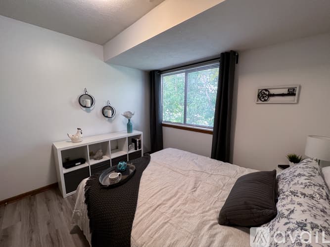 Akron Apartment: 719 Carroll Street