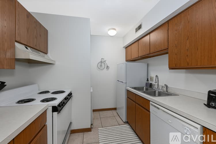 Akron Apartment: 719 Carroll Street