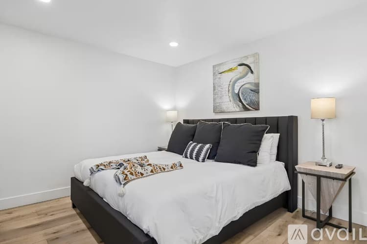 Scottsdale House: 14241 N 54th St