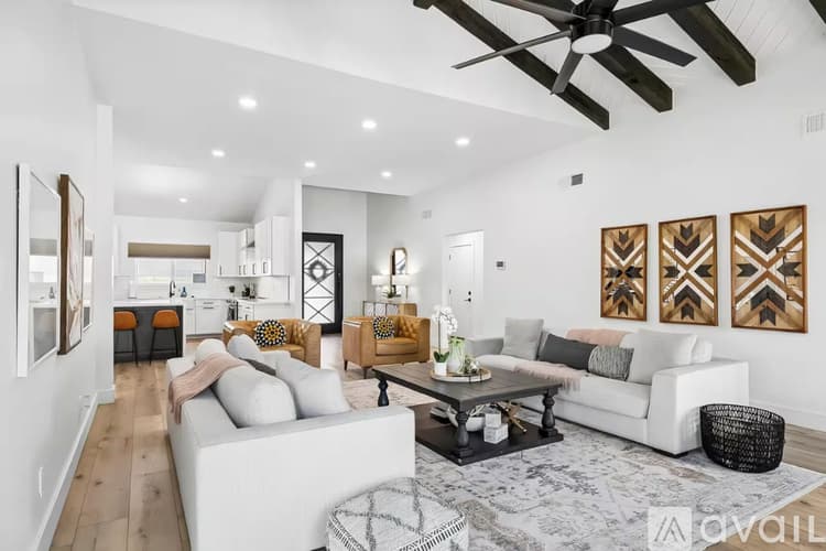 Scottsdale House: 14241 N 54th St