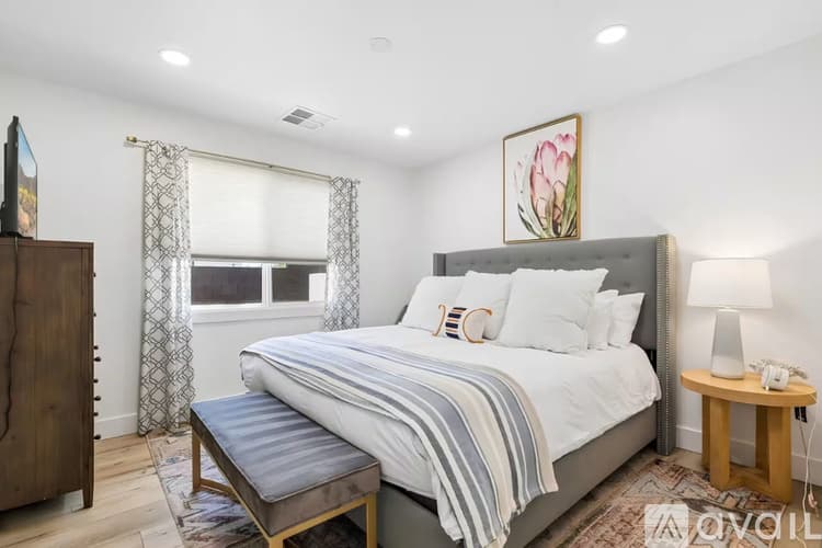 Scottsdale House: 14241 N 54th St