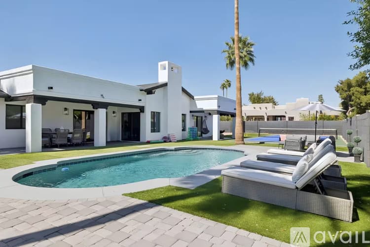 Scottsdale House: 14241 N 54th St