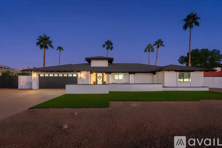 Scottsdale House: 14241 N 54th St