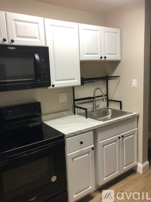 Clearwater House: 1262 Palmetto St