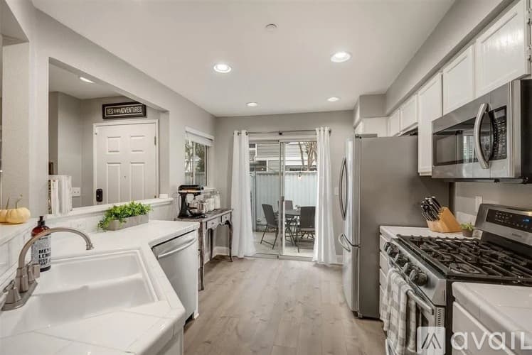 San Jose Townhome: 6221 Barb Werner Lane