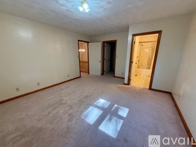 Montoursville House: 598 Tallman Hollow Rd