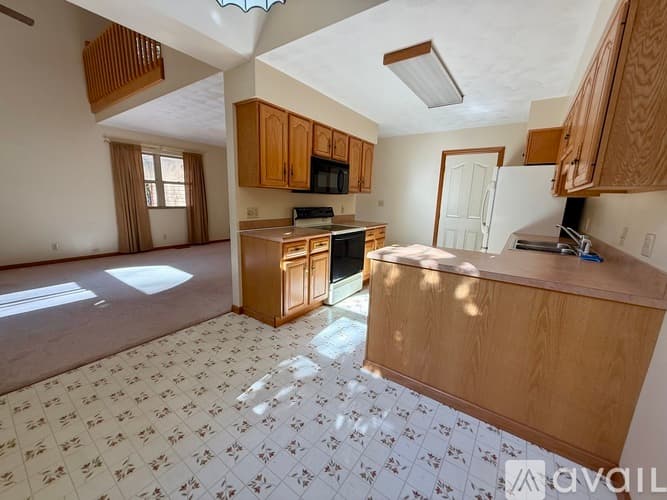 Montoursville House: 598 Tallman Hollow Rd