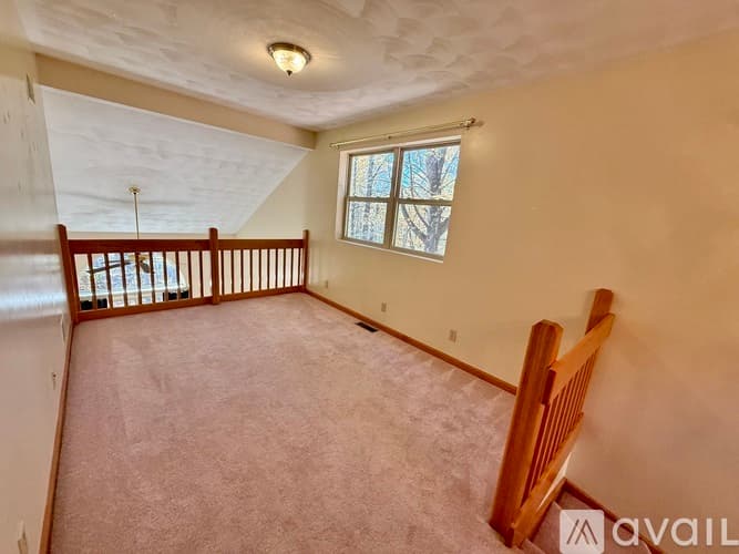 Montoursville House: 598 Tallman Hollow Rd