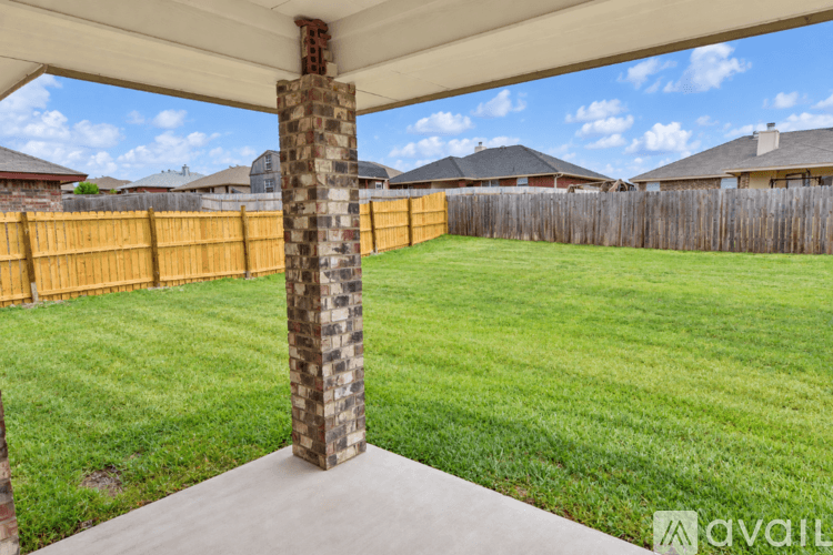 Nolanville House: 212 Cedar Ridge Dr