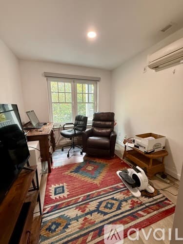 Hamilton Apartment: 59 Willow St