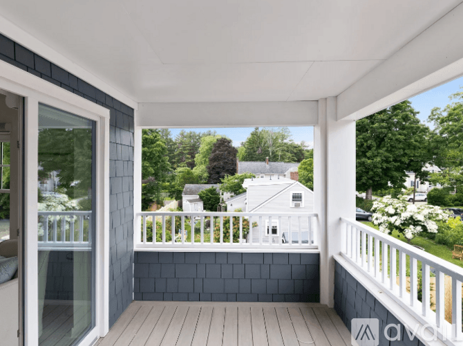 Hamilton Apartment: 59 Willow St