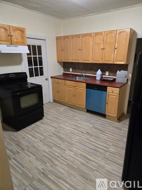 Taunton Apartment: 60 Oak Street